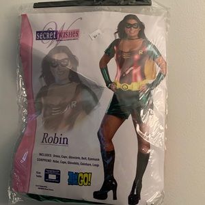 Robin Woman’s Halloween Costume